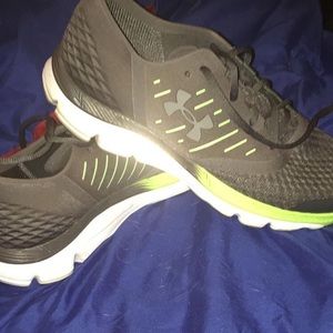 Pair of under armor shoes speedForm